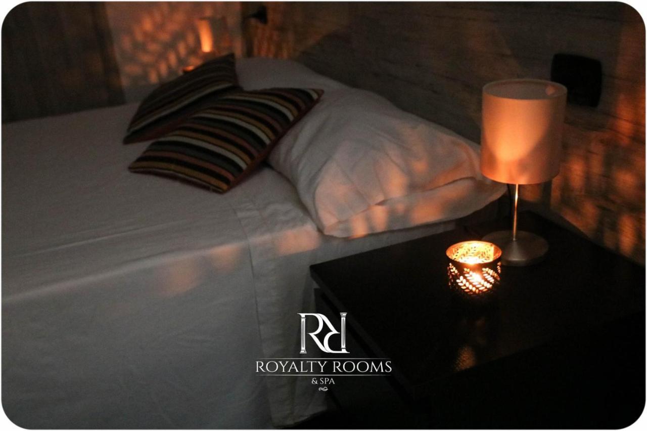 Royalty Rooms & Spa Napoli Eksteriør billede