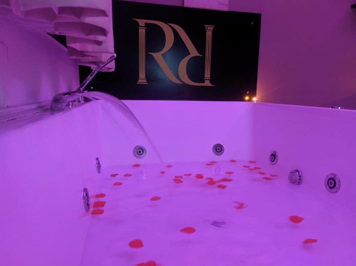 Royalty Rooms & Spa Napoli Eksteriør billede