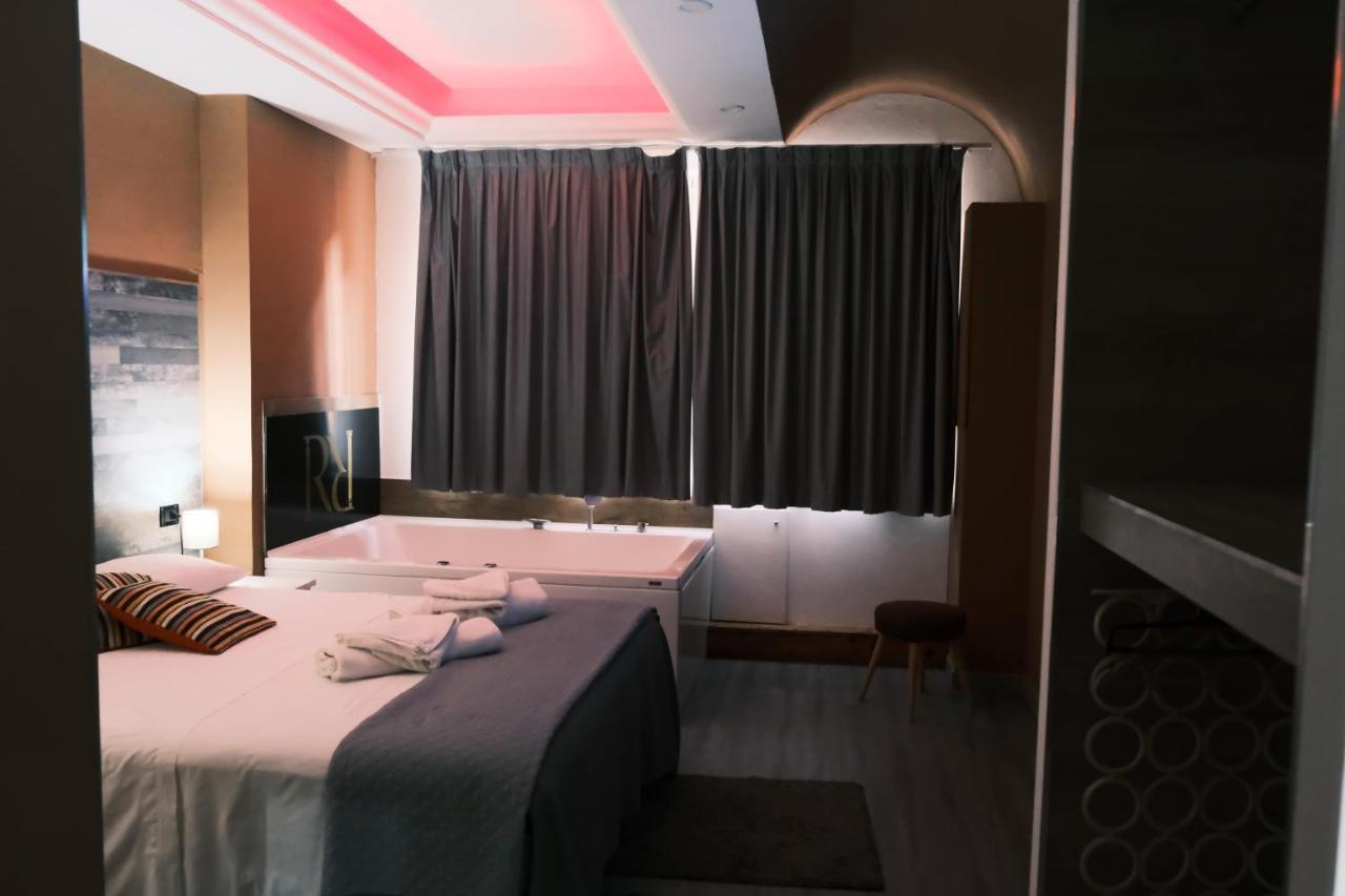 Royalty Rooms & Spa Napoli Eksteriør billede