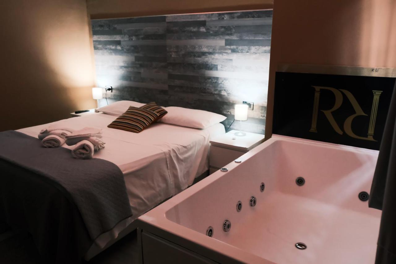 Royalty Rooms & Spa Napoli Eksteriør billede