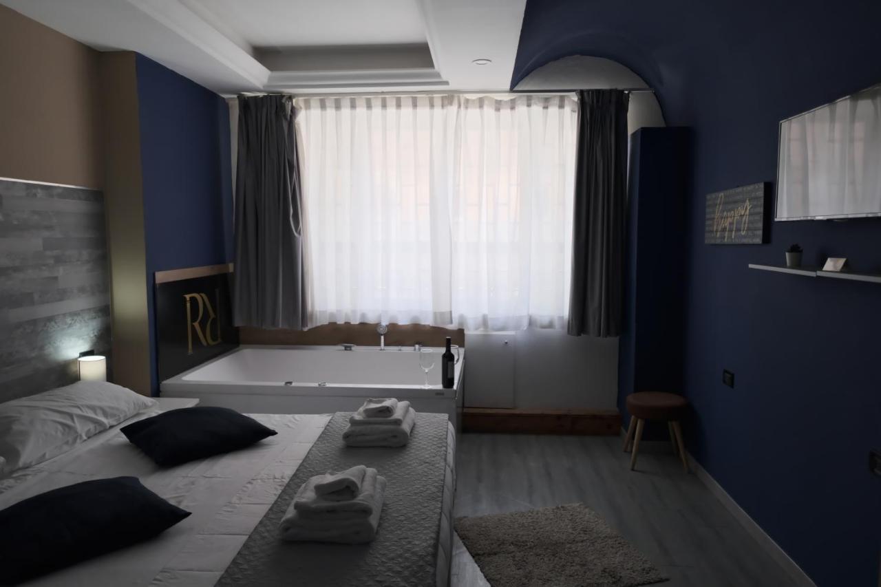 Royalty Rooms & Spa Napoli Eksteriør billede